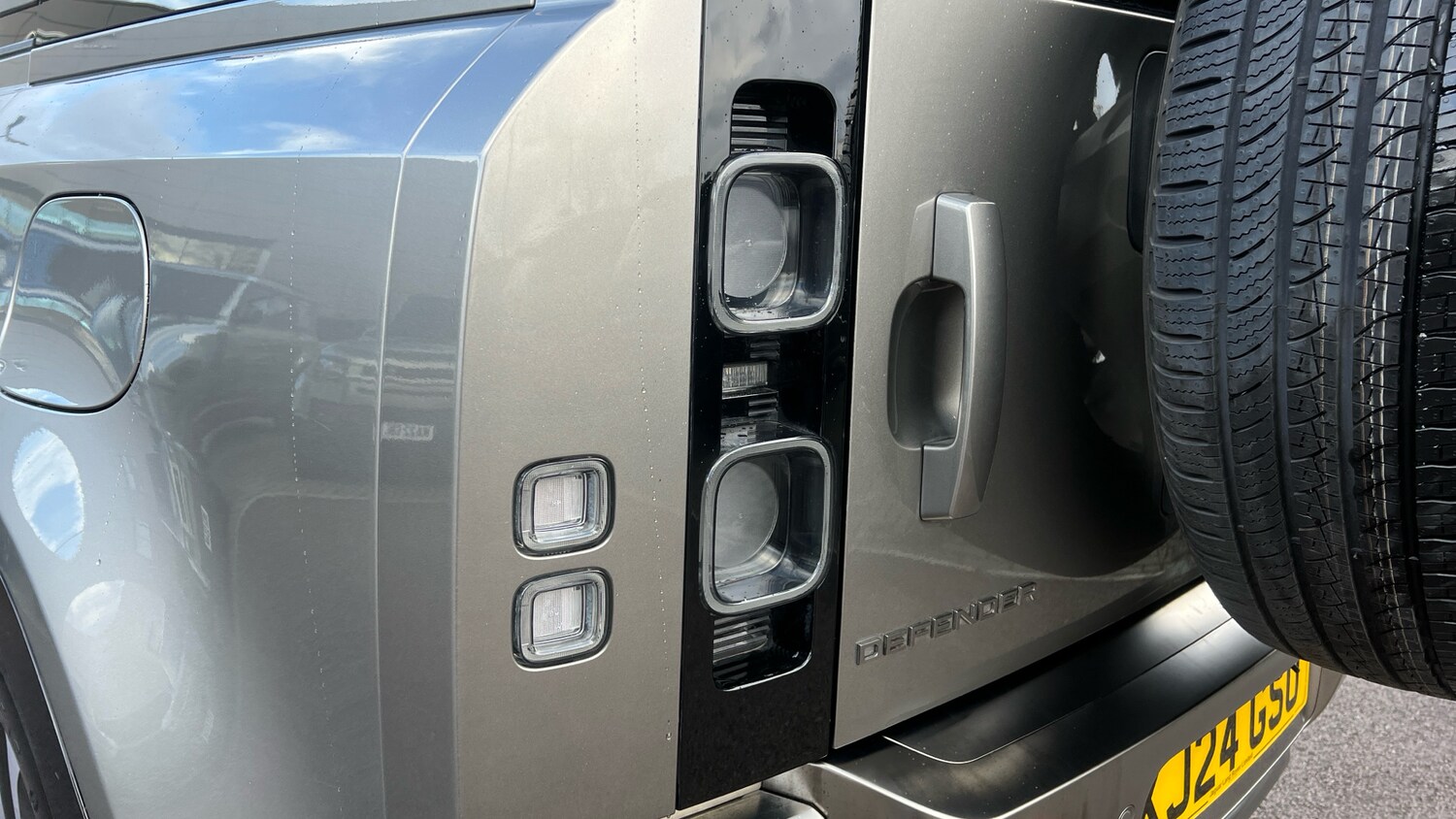 Used Land Rover Defender 2024 for sale - 77465879: Photo 19