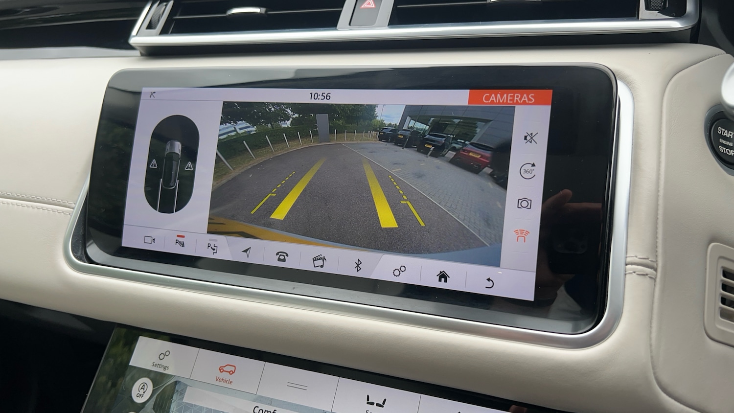 Used Land Rover Range Rover Velar 2017 for sale - 76770164: Photo 12