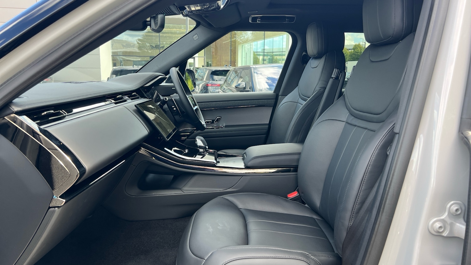 Used Land Rover Range Rover Sport for sale - 76387078: Photo 3