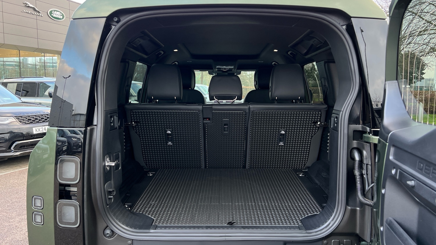 Used Land Rover Defender for sale - 77385126: Photo 10