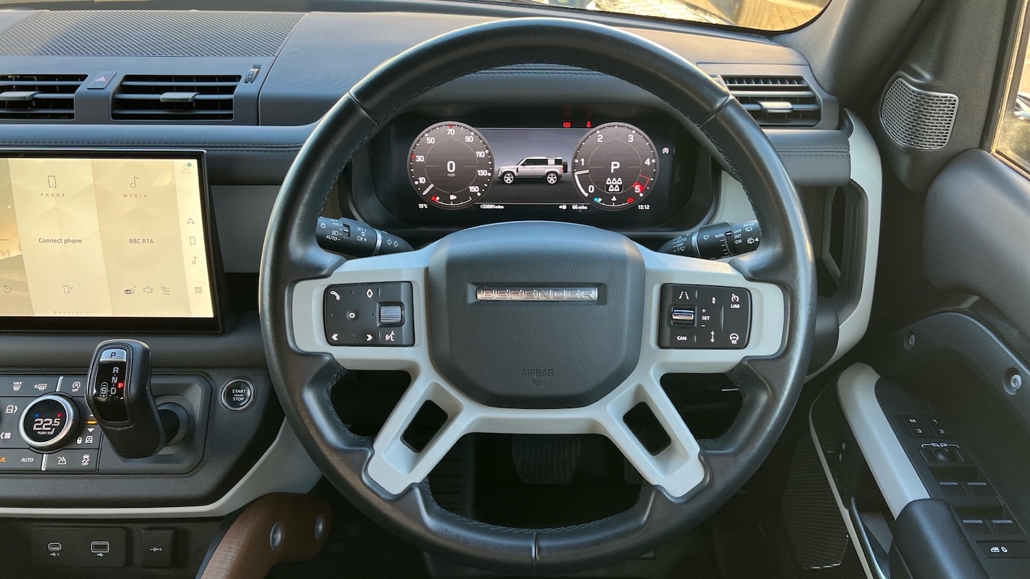 Used Land Rover Defender 2023 for sale - 76482807: Photo 15