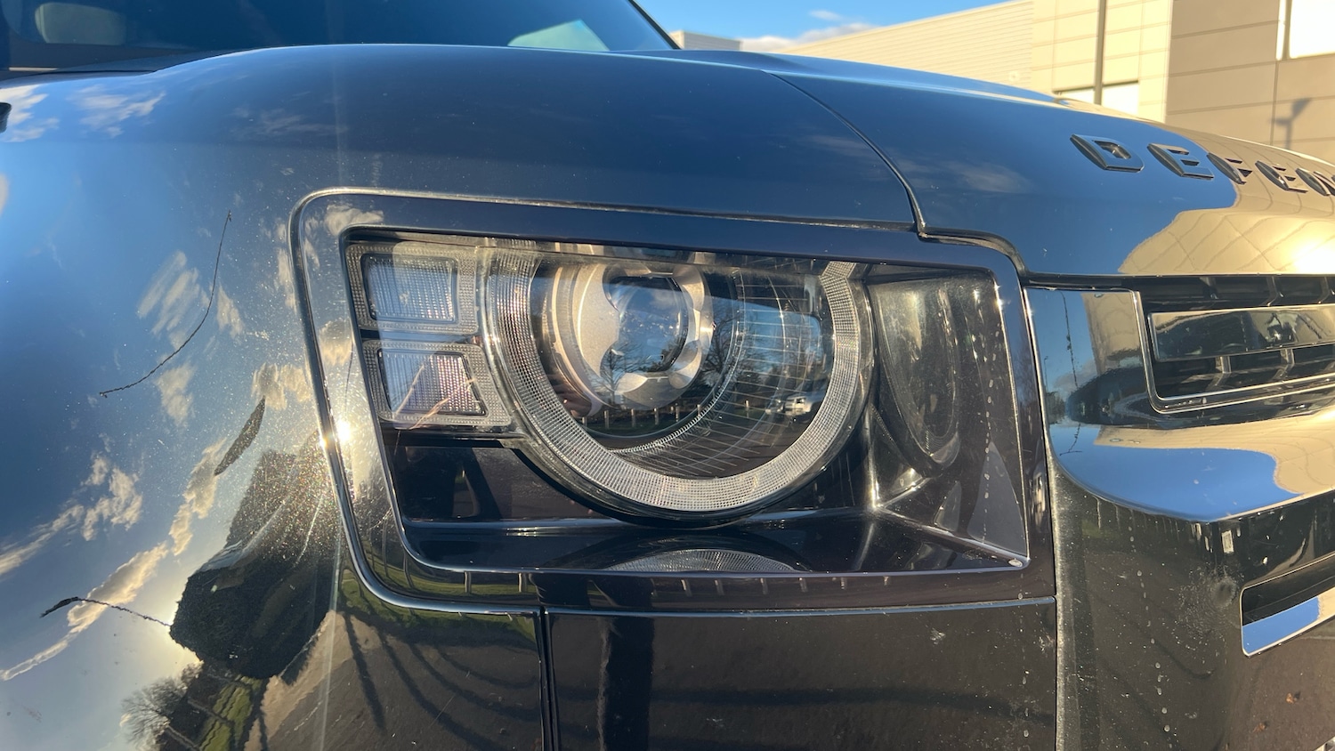 Used Land Rover Defender 2023 for sale - 76482807: Photo 17