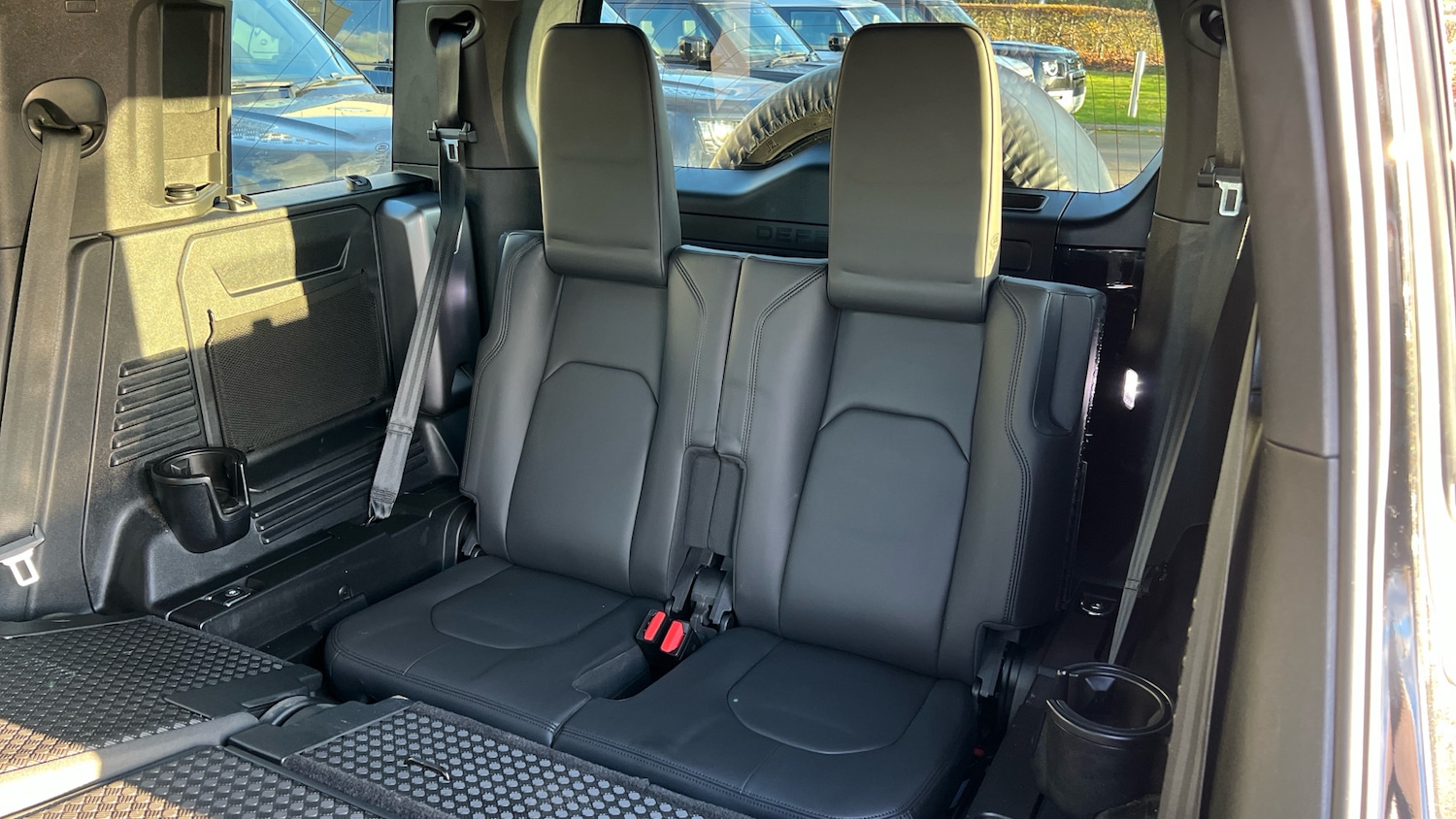 Used Land Rover Defender 2023 for sale - 76482807: Photo 22