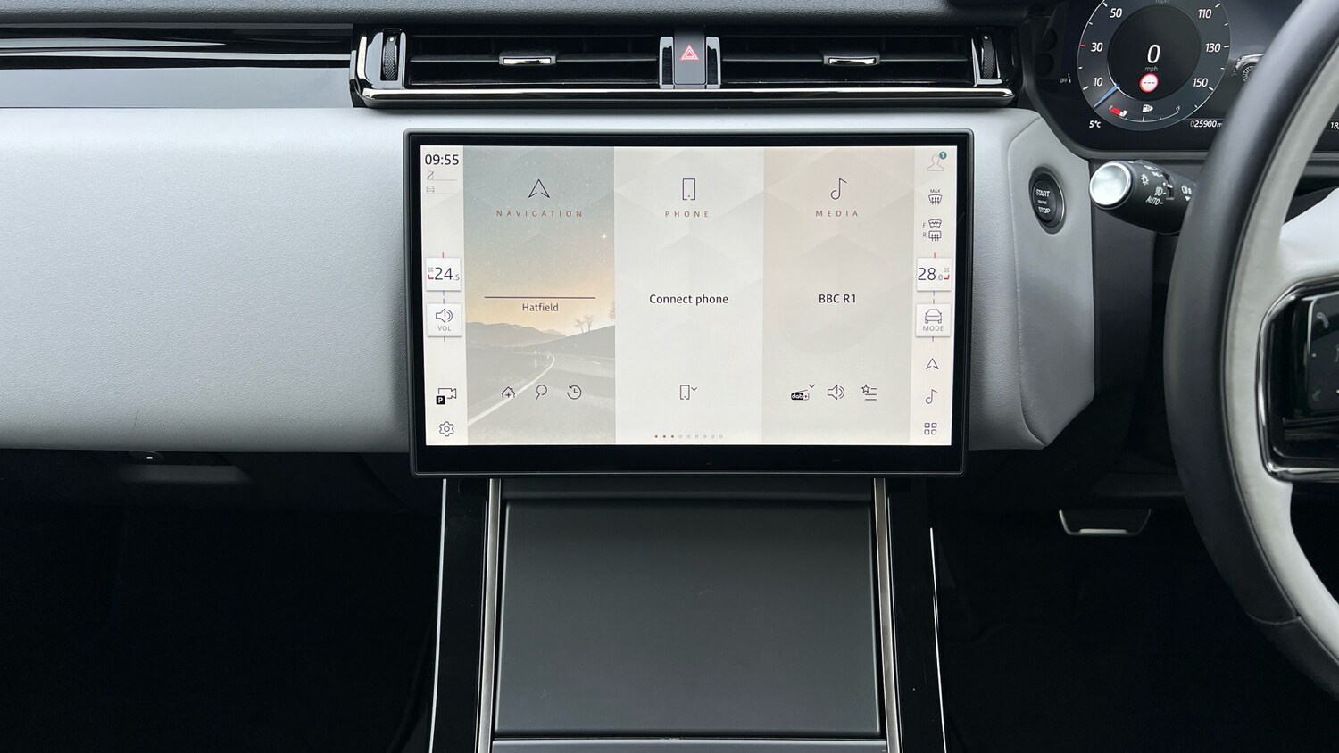 Used Land Rover Range Rover Velar 2025 for sale - 77572545: Photo 14