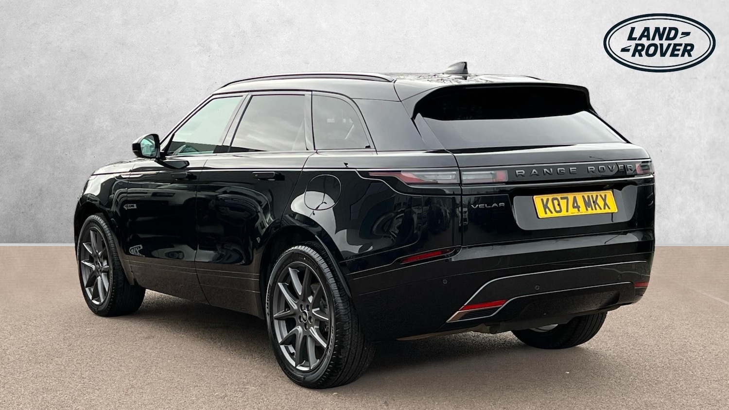 Used Land Rover Range Rover Velar 2025 for sale - 77572545: Photo 2