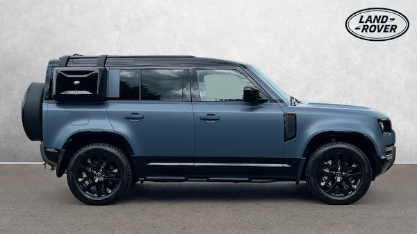 Used Land Rover Defender 2025 for sale - 74797466: Photo 5