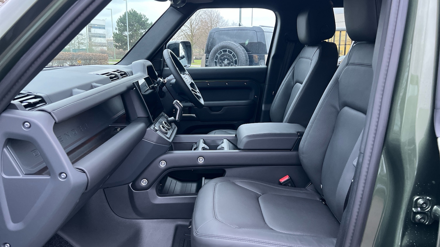 Used Land Rover Defender for sale - 77173271: Photo 3