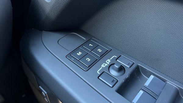Used Land Rover Defender for sale - 76198023: Photo 23