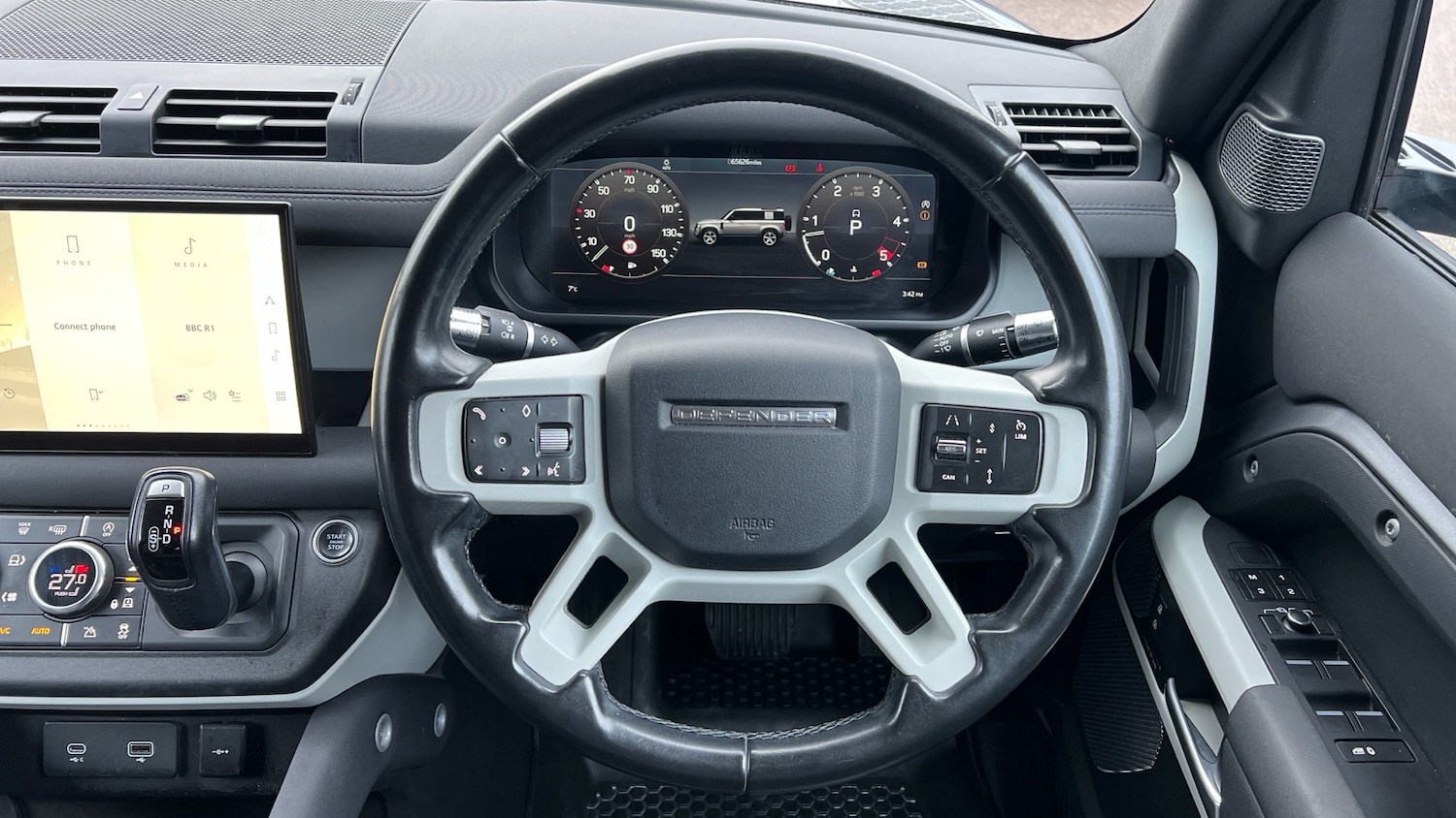 Used Land Rover Defender 2022 for sale - 78098051: Photo 15