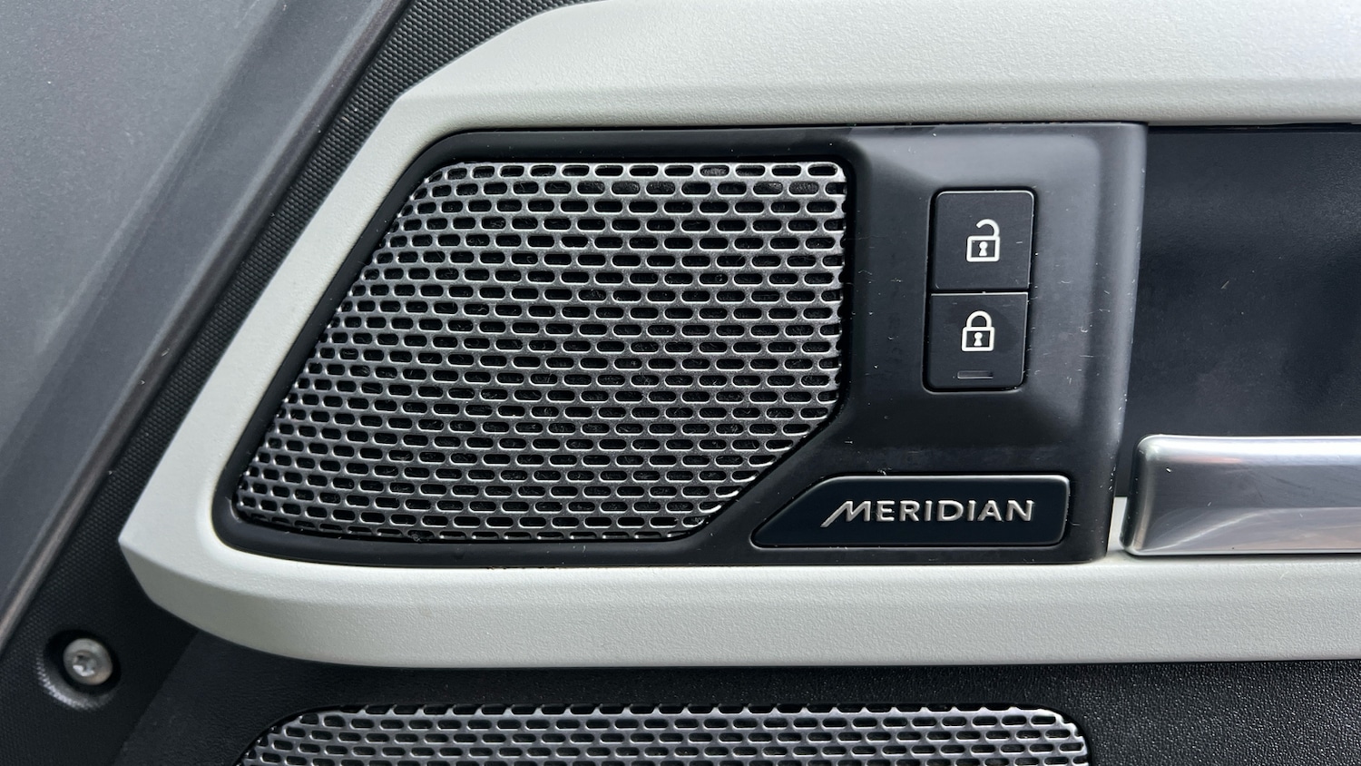 Used Land Rover Defender 2022 for sale - 78098051: Photo 24