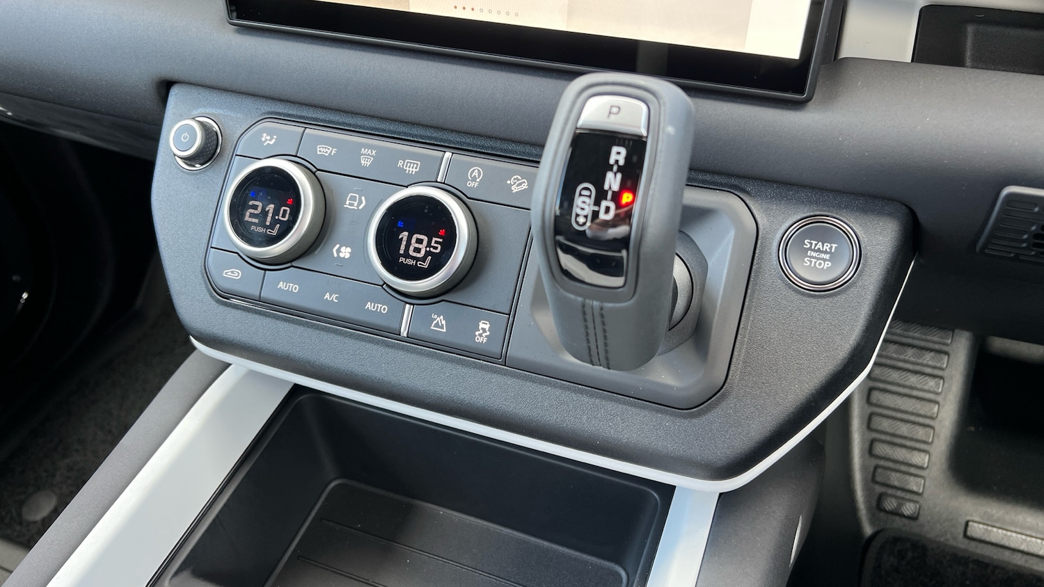 Used Land Rover Defender for sale - 76010643: Photo 13