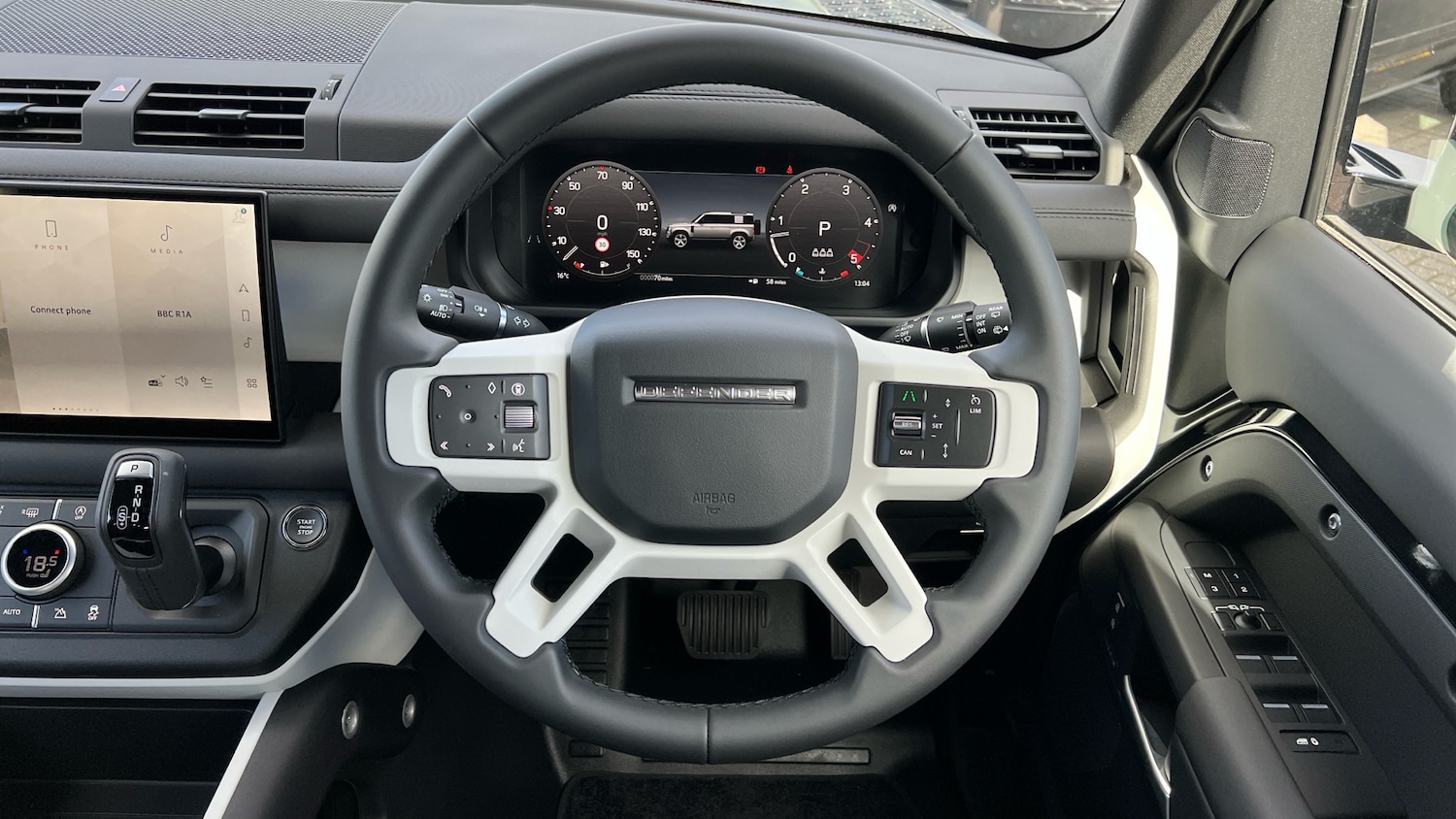 Used Land Rover Defender for sale - 76010643: Photo 15