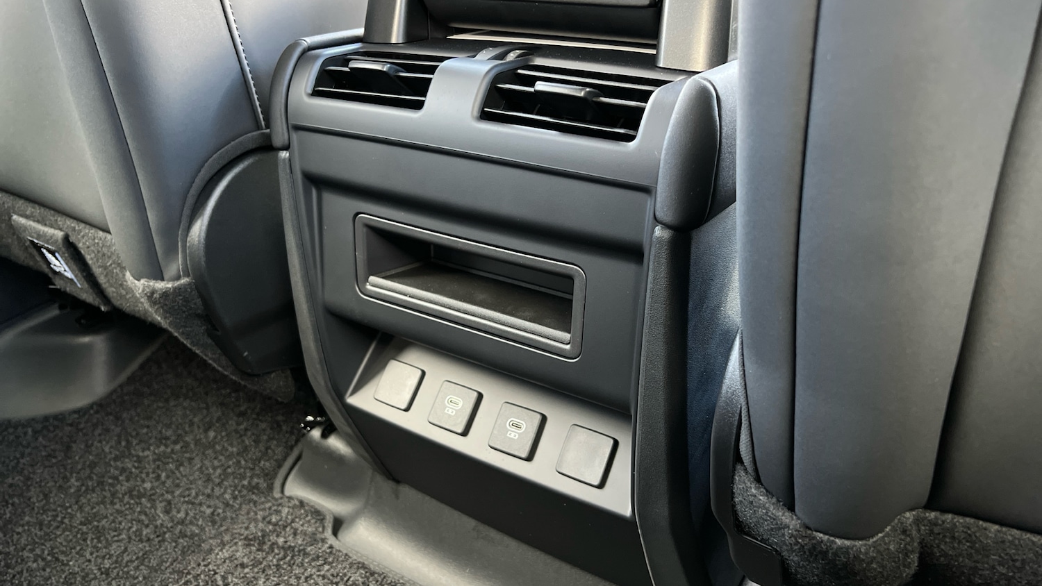 Used Land Rover Defender for sale - 76010643: Photo 18