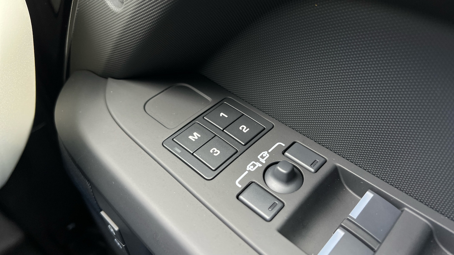 Used Land Rover Defender for sale - 76010643: Photo 23