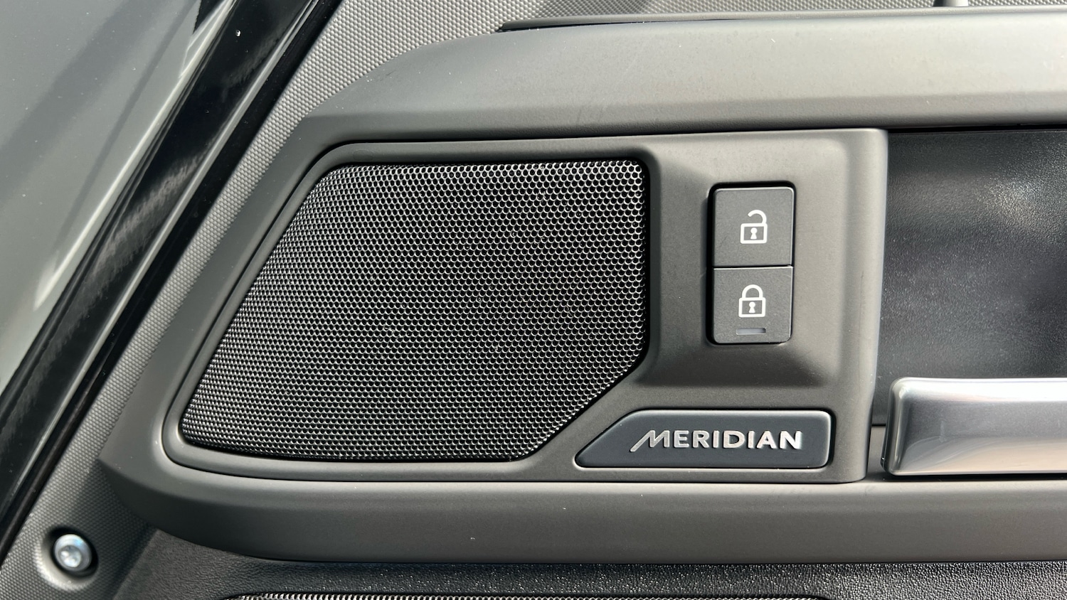 Used Land Rover Defender for sale - 76010643: Photo 24