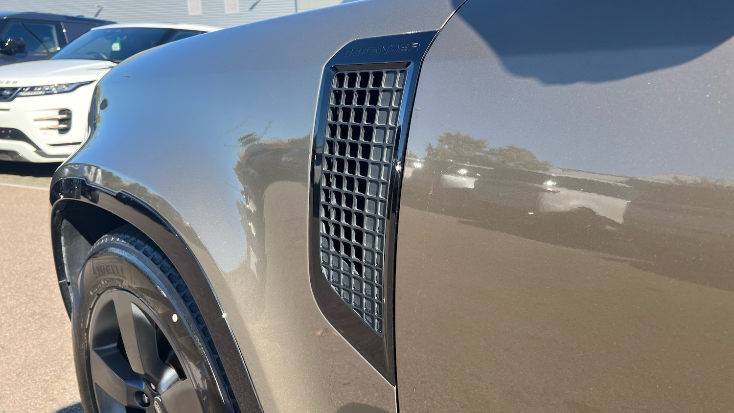 Used Land Rover Defender 2024 for sale - 76430691: Photo 20