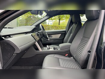 Used Land Rover Discovery Sport 2025 for sale - 76418451: Photo