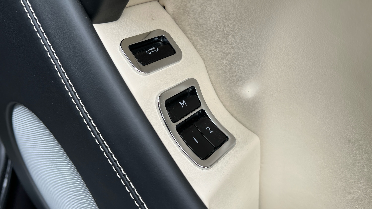 Used Bentley Bentayga 2019 for sale - 77622745: Photo 17