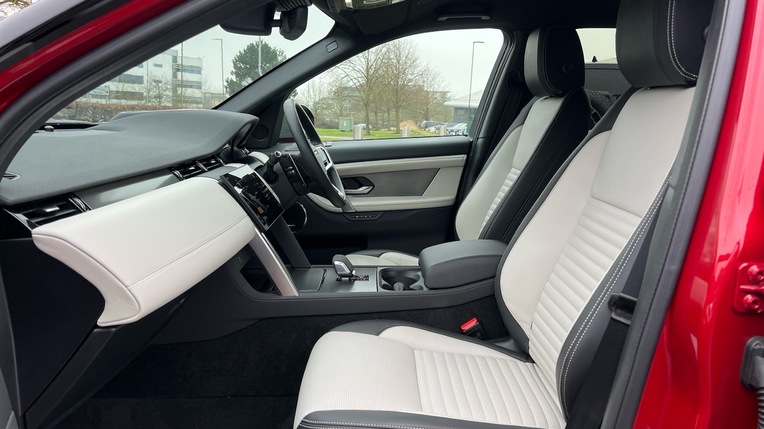 Used Land Rover Discovery Sport 2024 for sale - 77968550: Photo 3