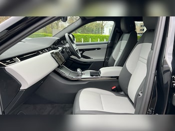 Used Toyota C-HR 2026 for sale - 78228889: Photo