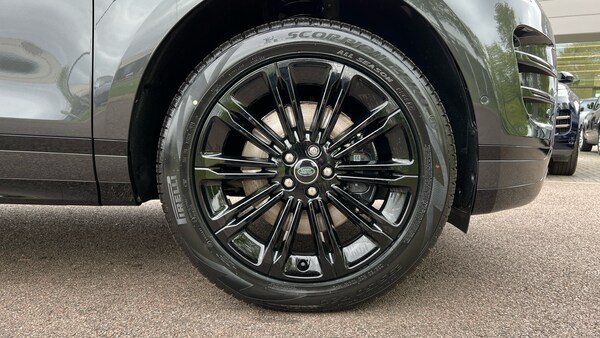 Used Land Rover Range Rover Evoque 2025 for sale - 75656289: Photo 8