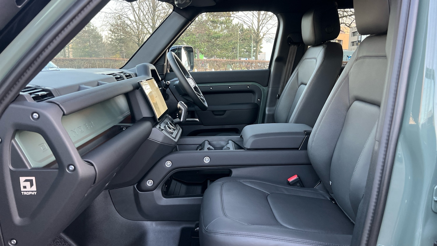 Used Land Rover Defender for sale - 76910967: Photo 3