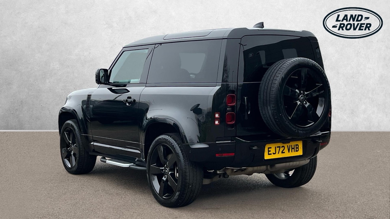 Used Land Rover Defender 2023 for sale - 77990371: Photo 2