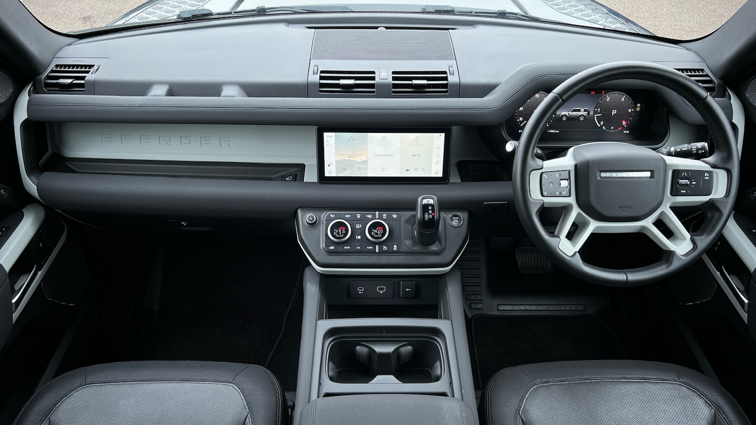 Used Land Rover Defender 2023 for sale - 77990371: Photo 9