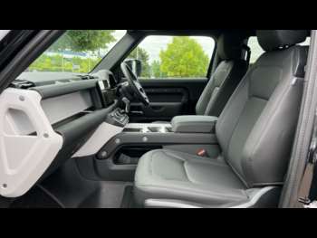 Used Land Rover Defender 2025 for sale - 75210668: Photo