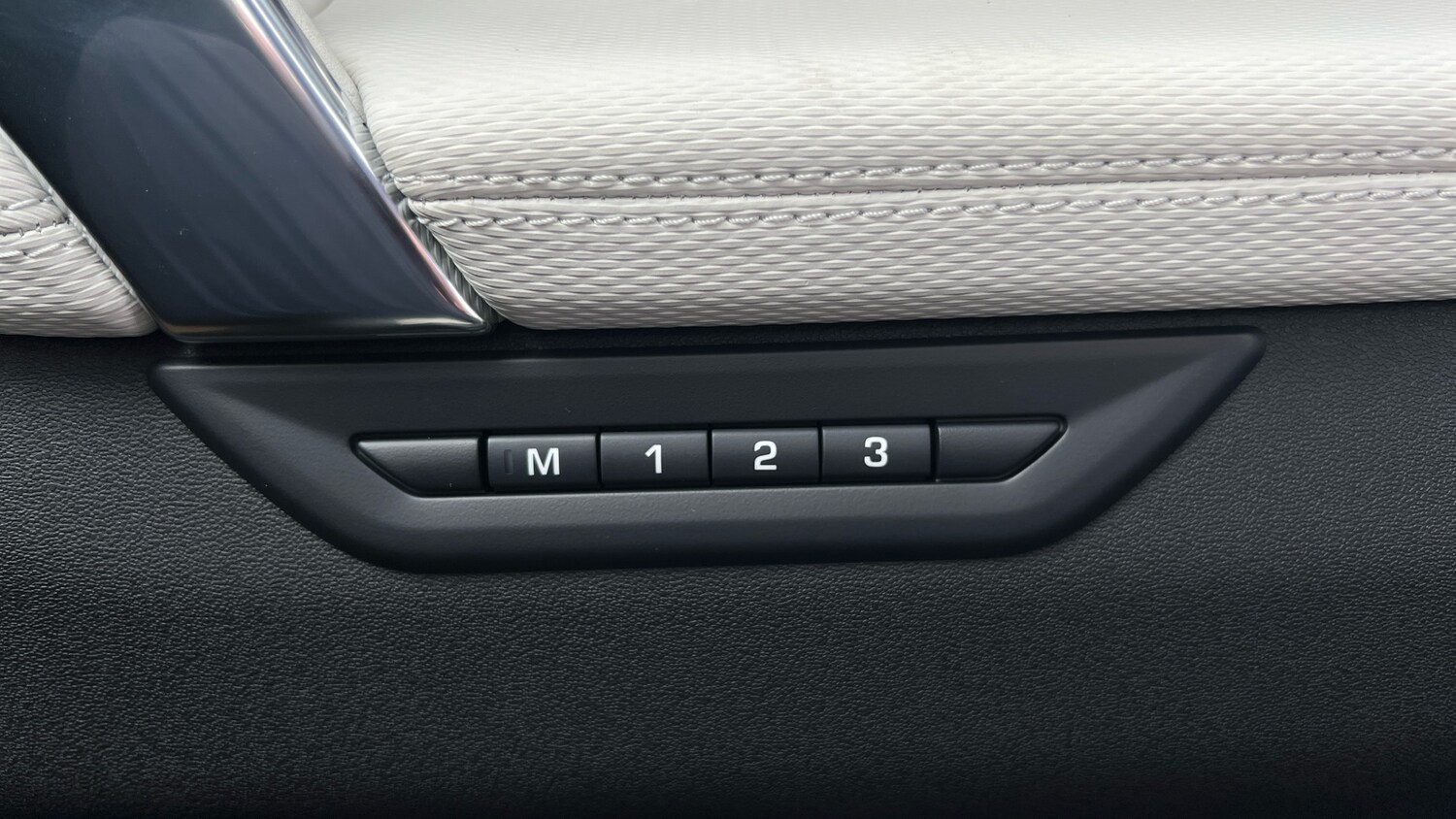 Used Land Rover Discovery Sport for sale - 76030146: Photo 25