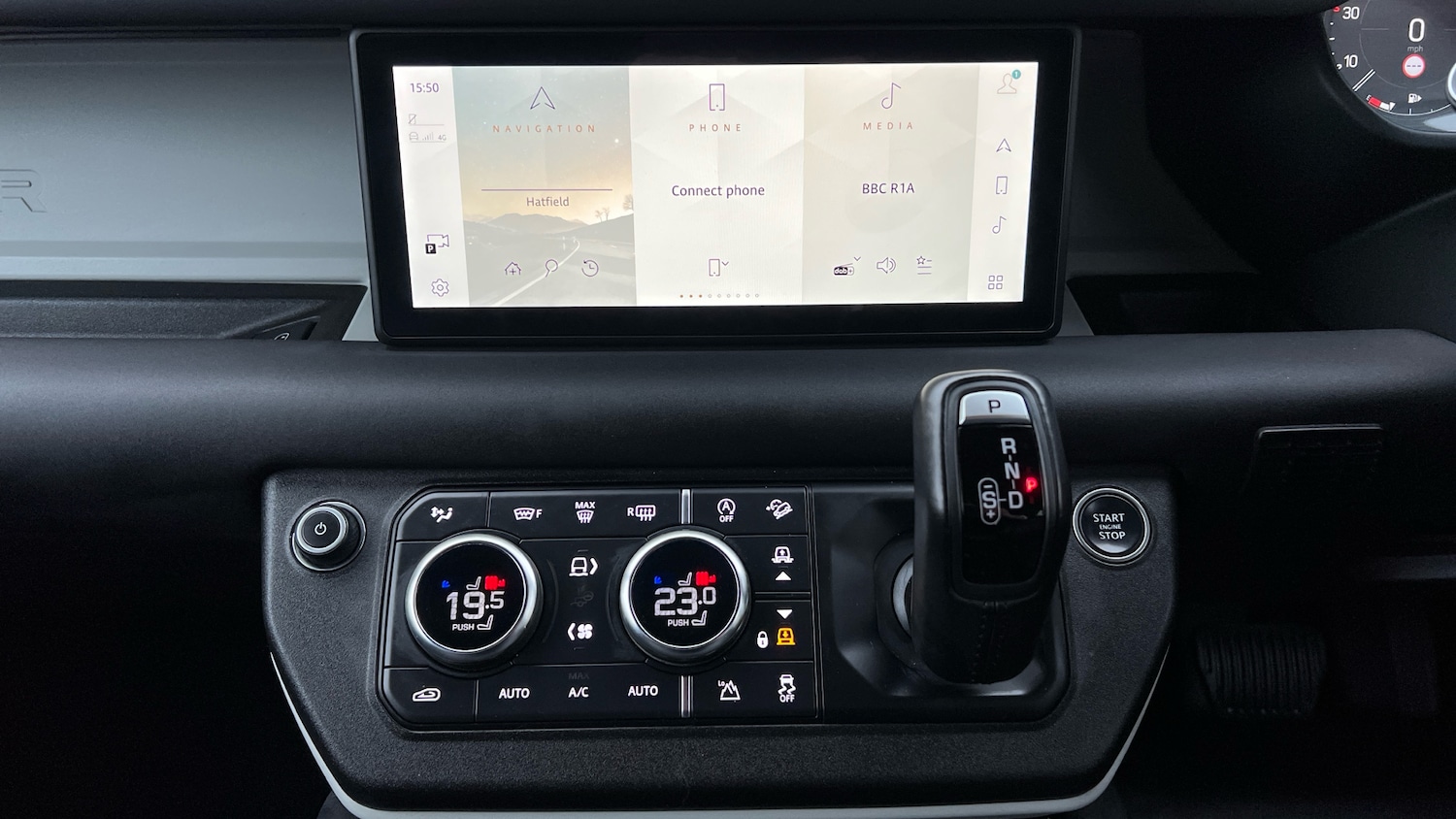 Used Land Rover Defender 2023 for sale - 76257893: Photo 14