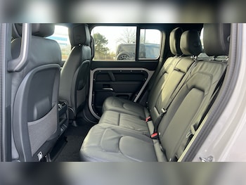 Used Land Rover Defender 2025 for sale - 78345669: Photo