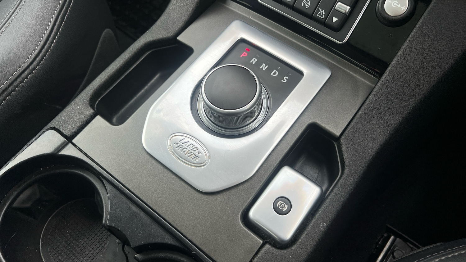 Used Land Rover Discovery 2016 for sale - 76536392: Photo 13