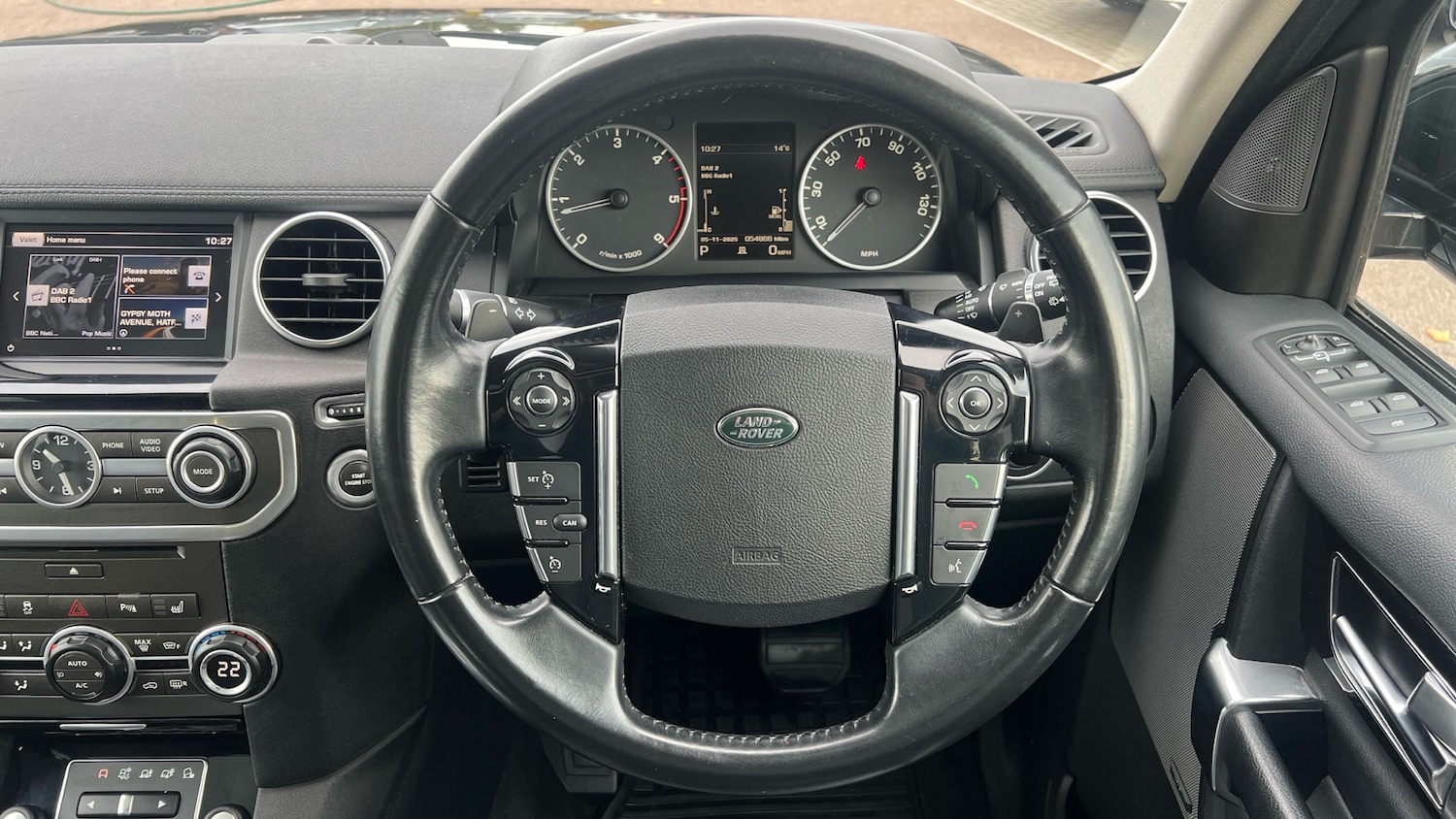 Used Land Rover Discovery 2016 for sale - 76536392: Photo 15