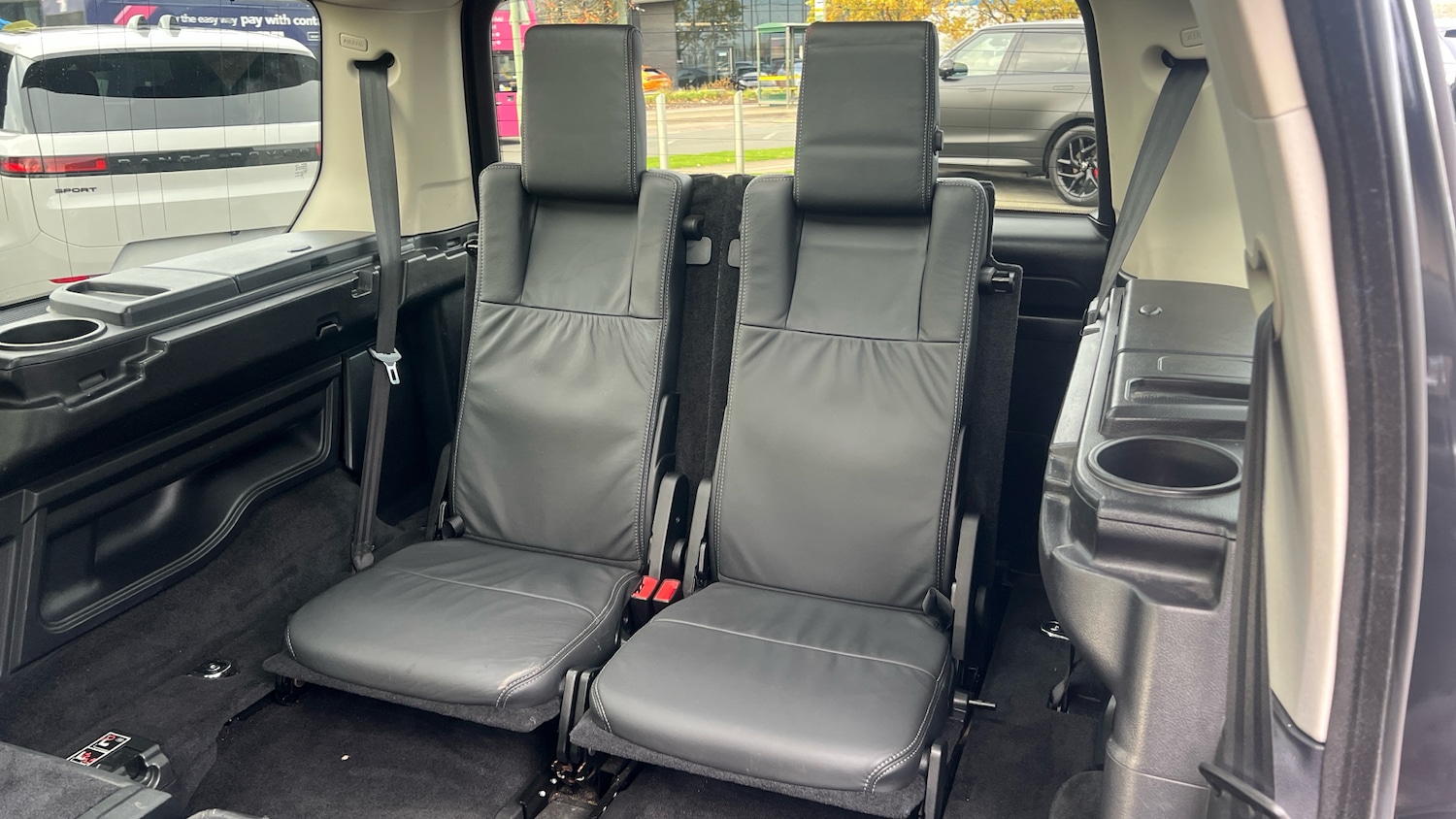 Used Land Rover Discovery 2016 for sale - 76536392: Photo 22