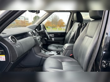 Used Land Rover Discovery 2016 for sale - 76536392: Photo