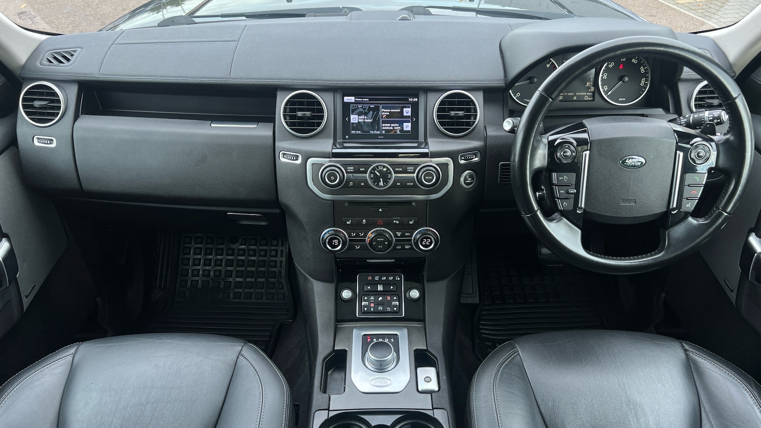 Used Land Rover Discovery 2016 for sale - 76536392: Photo 9