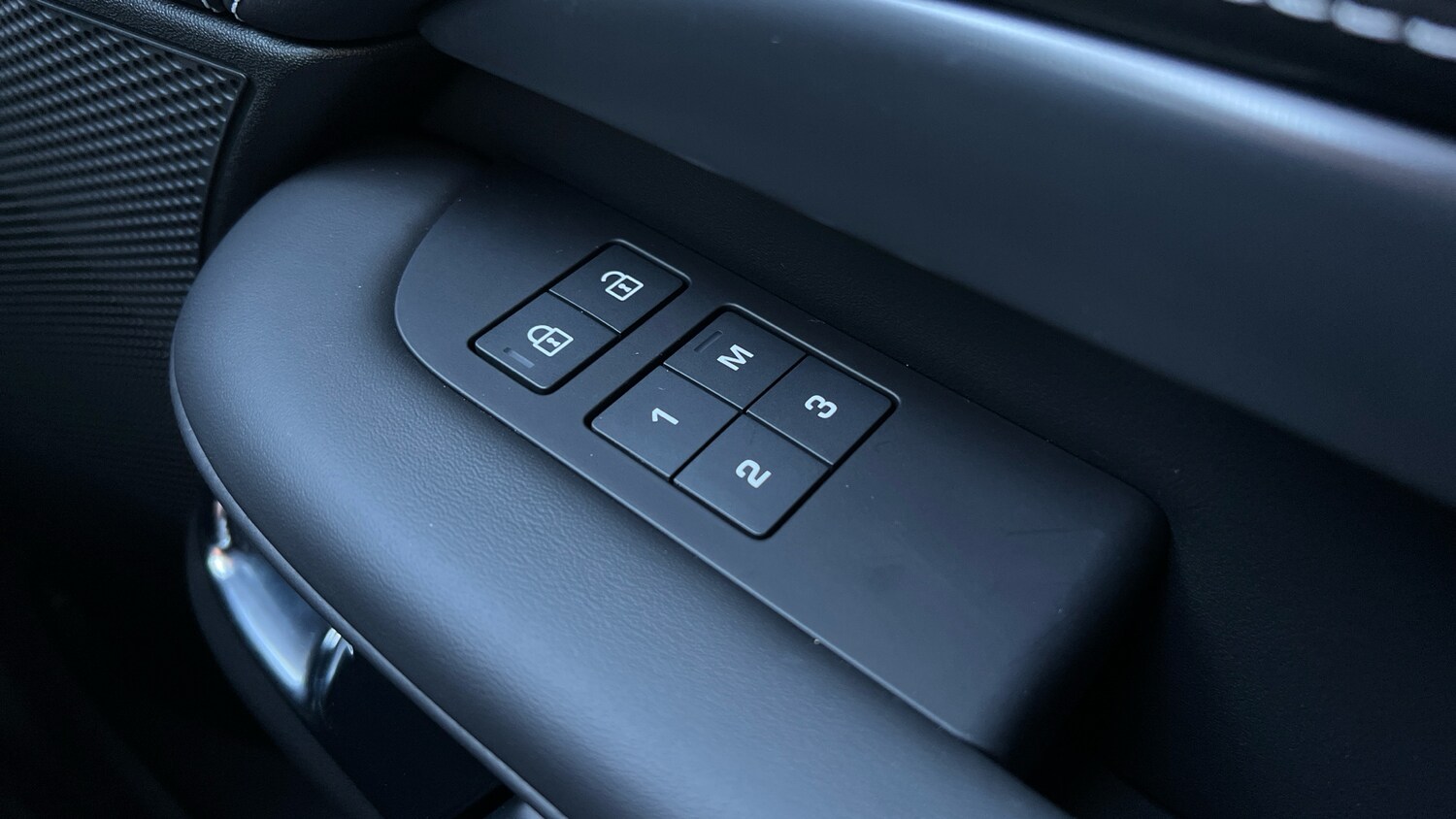 Used Land Rover Discovery for sale - 77610442: Photo 25