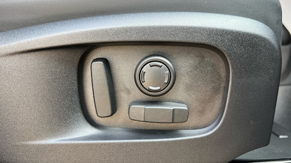 Used Land Rover Defender for sale - 75621545: Photo 24