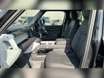 Used Land Rover Defender 2025 for sale - 75621545: Photo