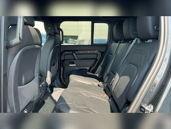 Used Land Rover Defender 2025 for sale - 75621545: Photo