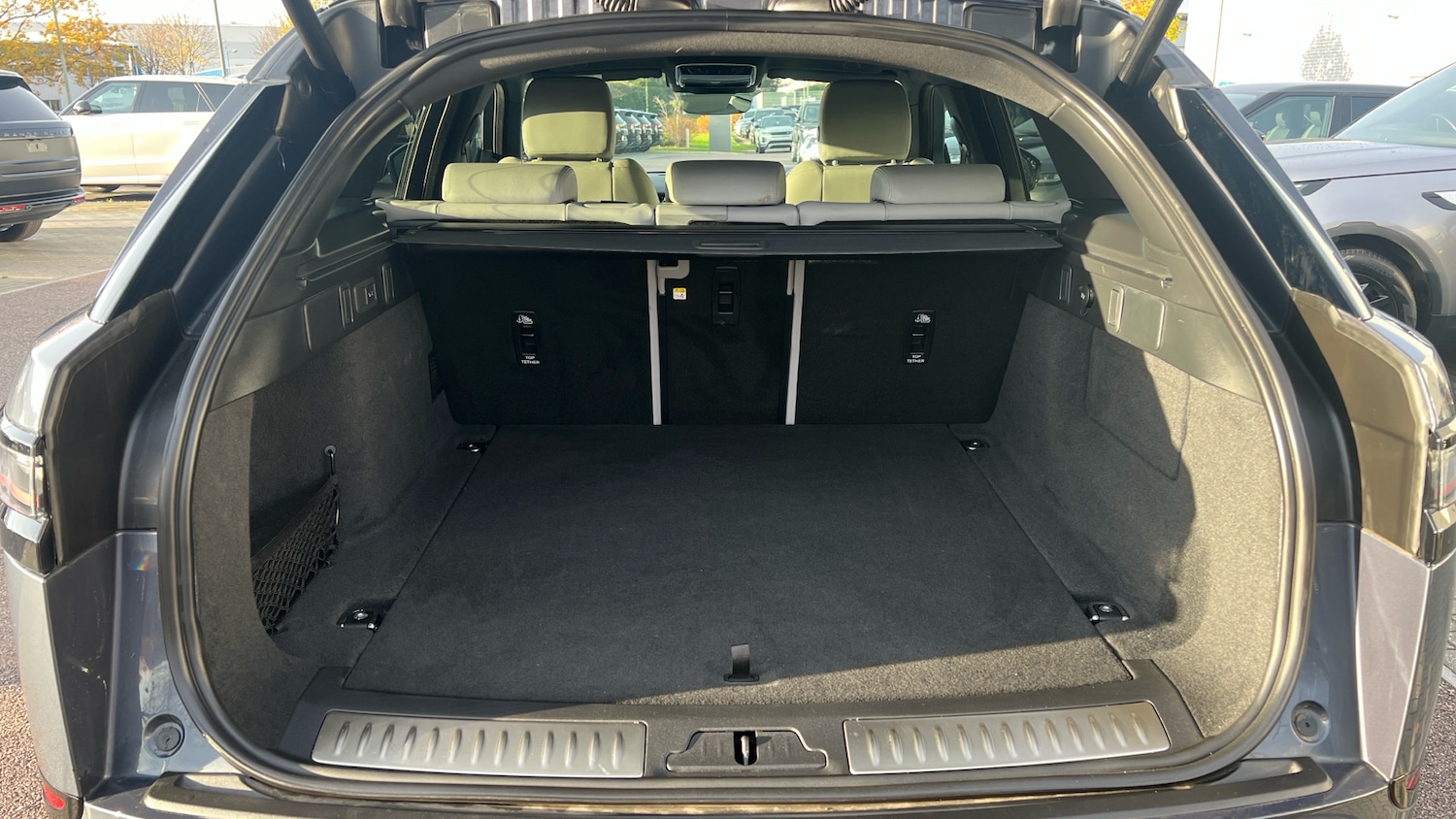 Used Land Rover Range Rover Velar 2023 for sale - 76368844: Photo 10