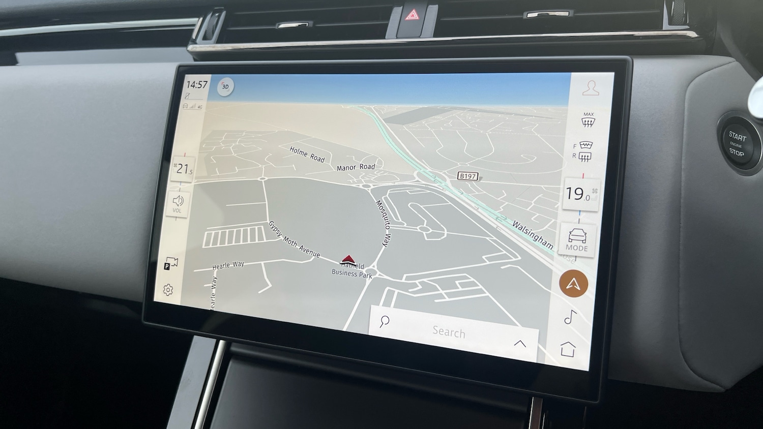 Used Land Rover Range Rover Velar 2023 for sale - 76368844: Photo 11