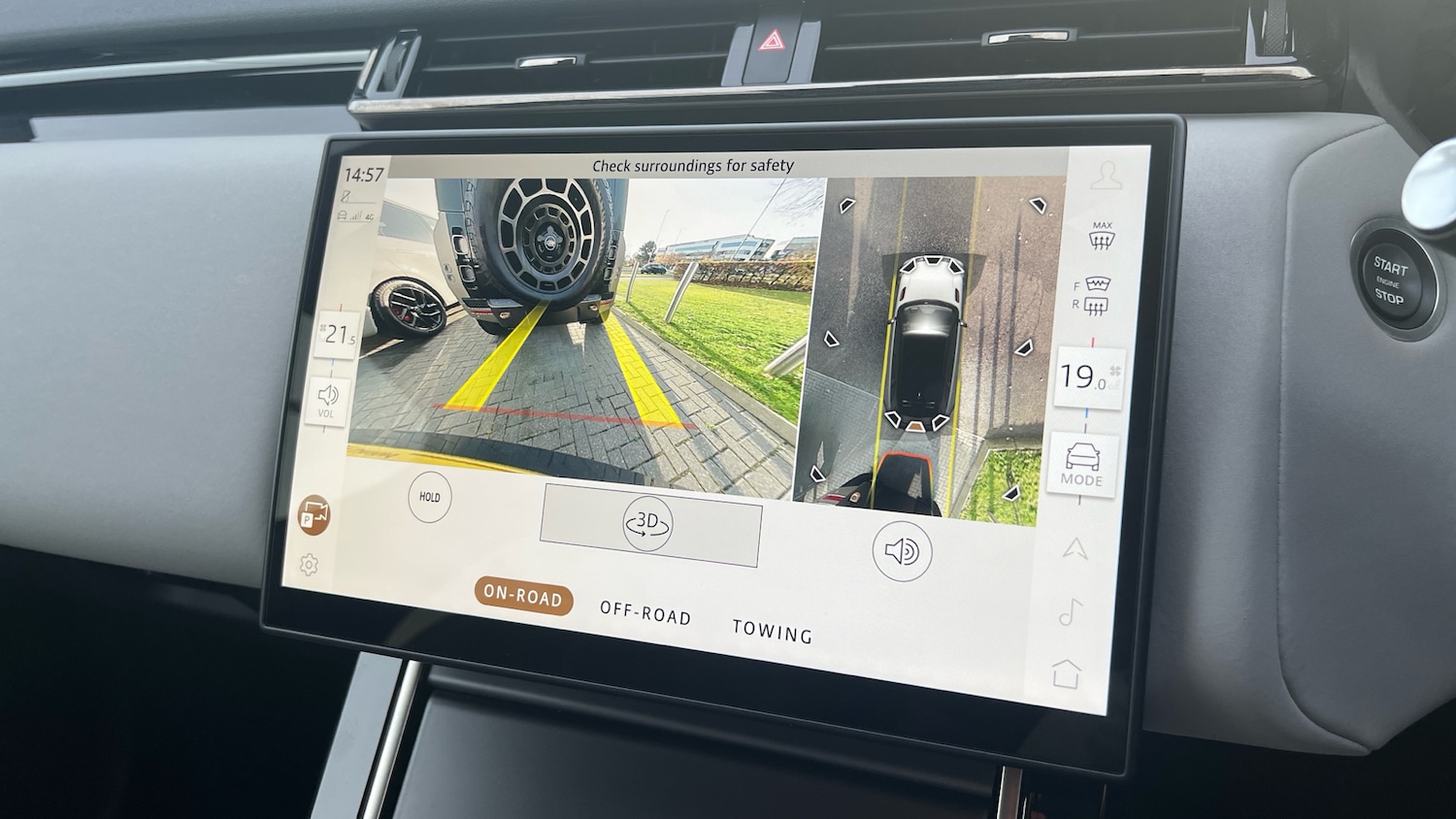 Used Land Rover Range Rover Velar 2023 for sale - 76368844: Photo 12