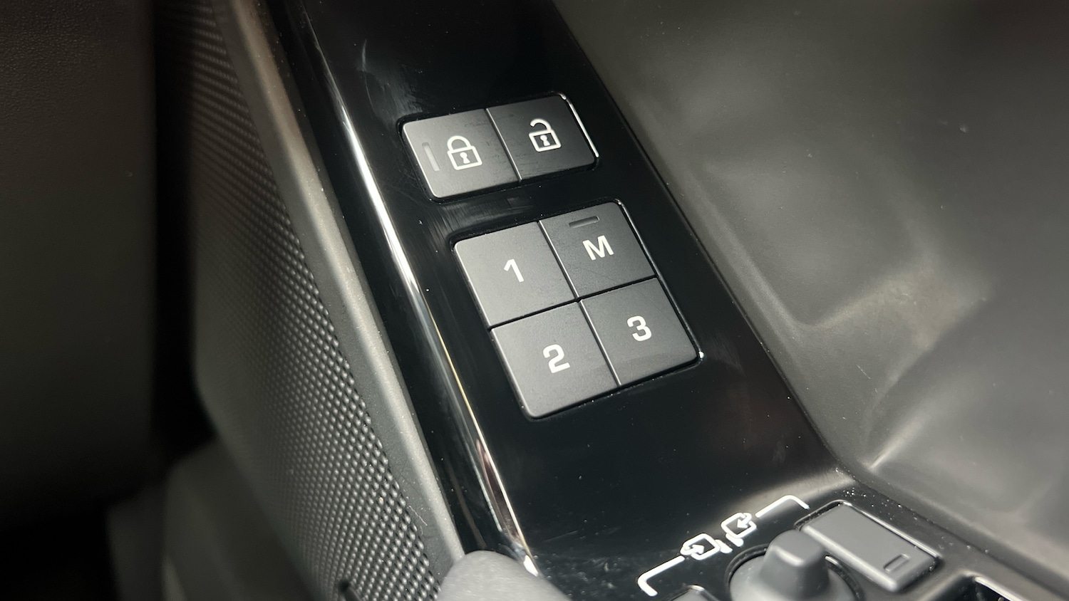 Used Land Rover Range Rover Velar 2023 for sale - 76368844: Photo 24