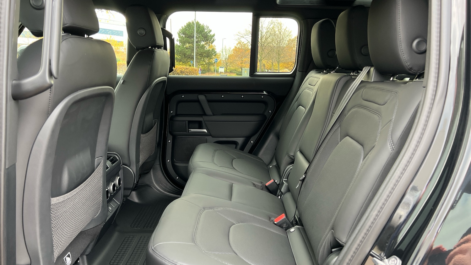 Used Land Rover Defender for sale - 76057626: Photo 4