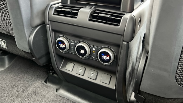 Used Land Rover Defender for sale - 75210652: Photo 18