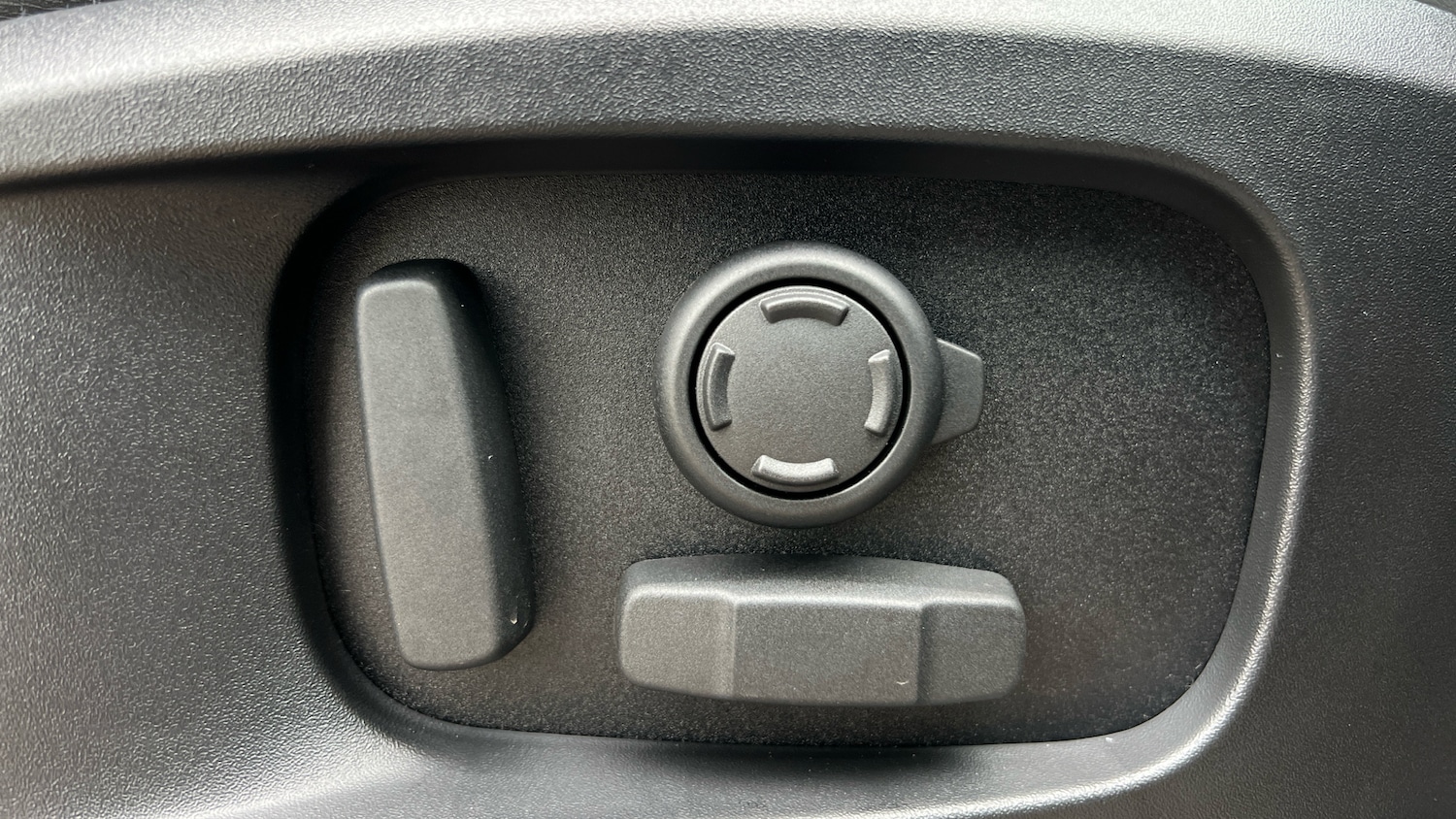 Used Land Rover Defender for sale - 77610450: Photo 22