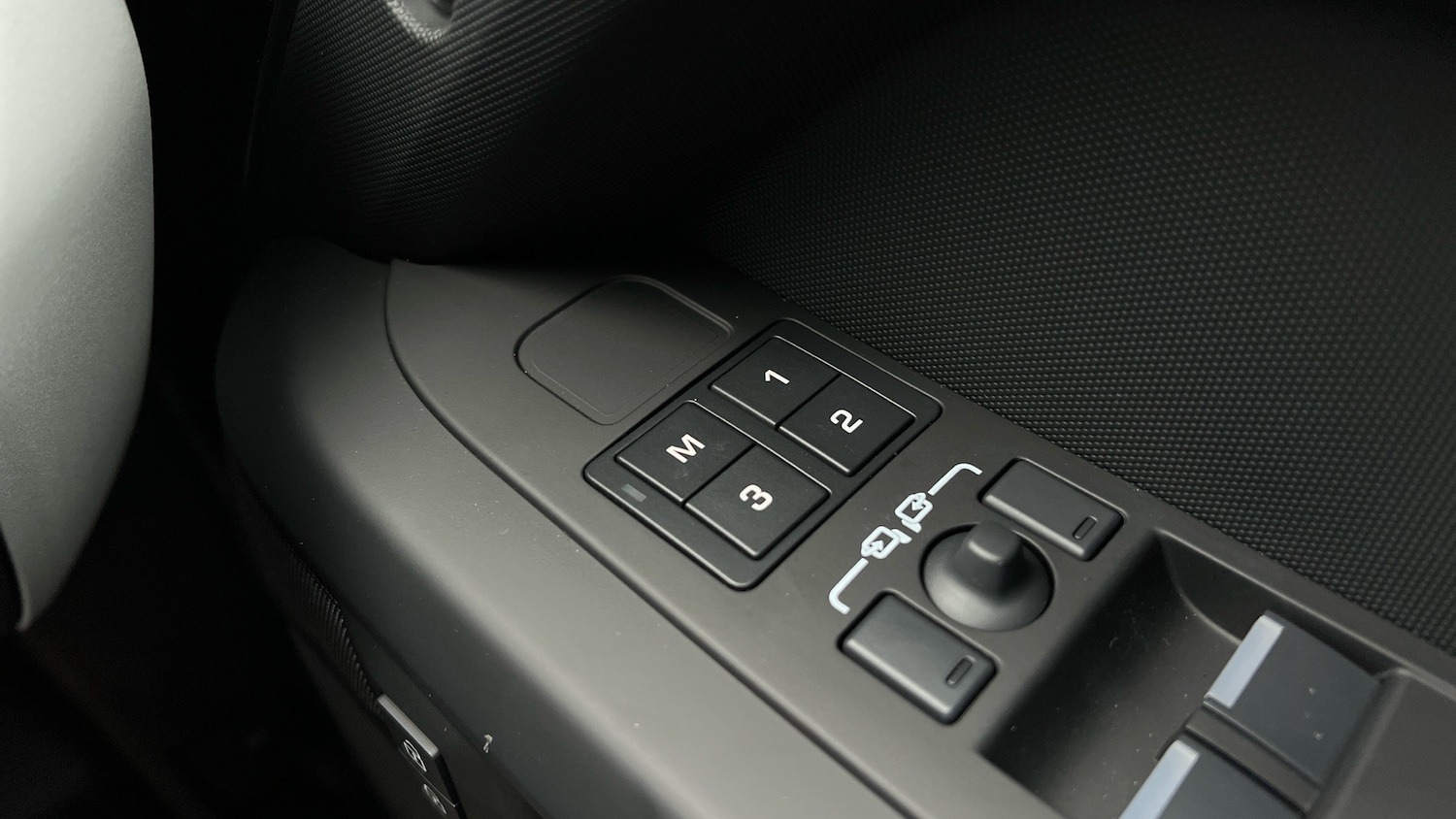 Used Land Rover Defender for sale - 77610450: Photo 23