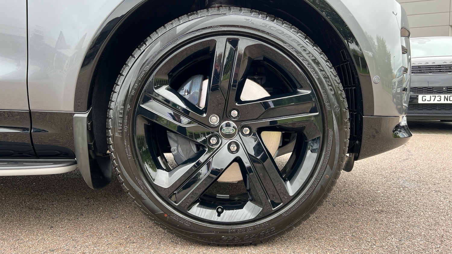 Used Land Rover Discovery 2025 for sale - 77610408: Photo 8